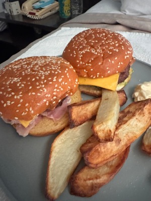 Cheeseburgers met wedges